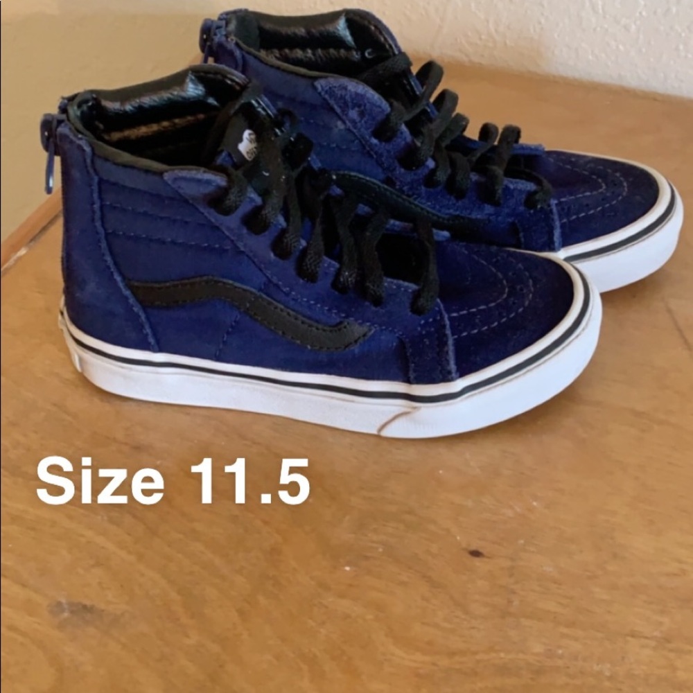 Gently used toddler boy clothes and shoes